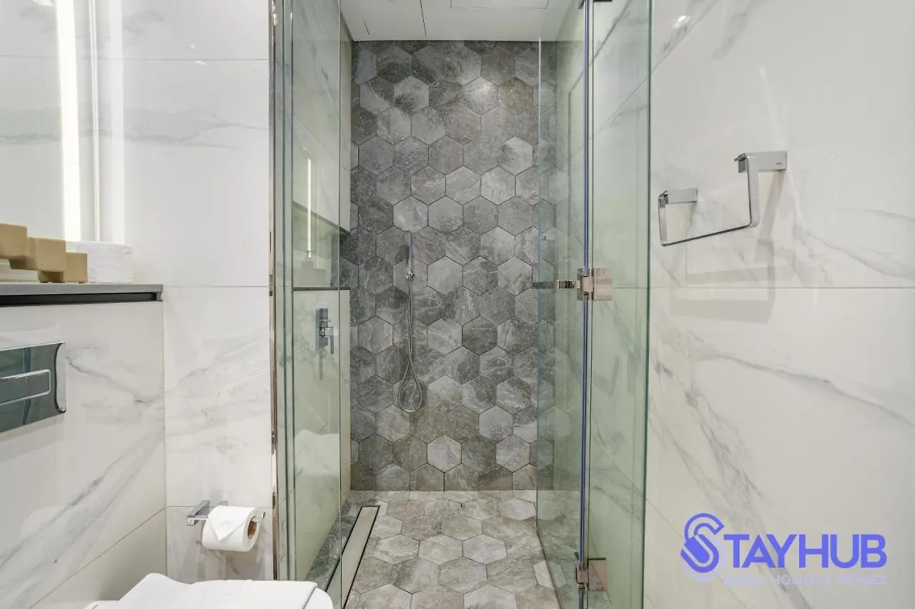Midtown Luxury:Dubai Mall 10 Min Apartment Dubai